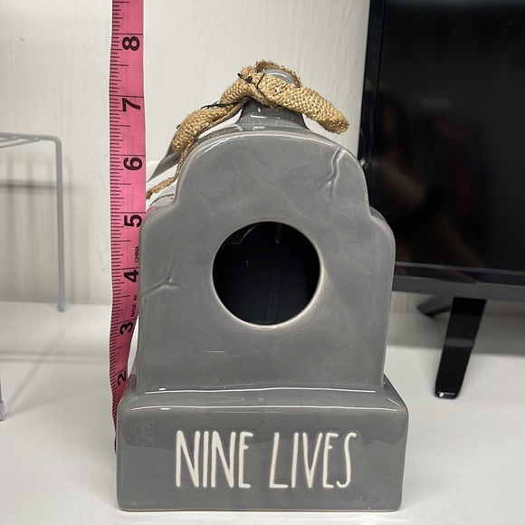 TOMBSTONE BIRDHOUSE "NINE LIVES" - tomb - RAE DUNN - Picture 11 of 11